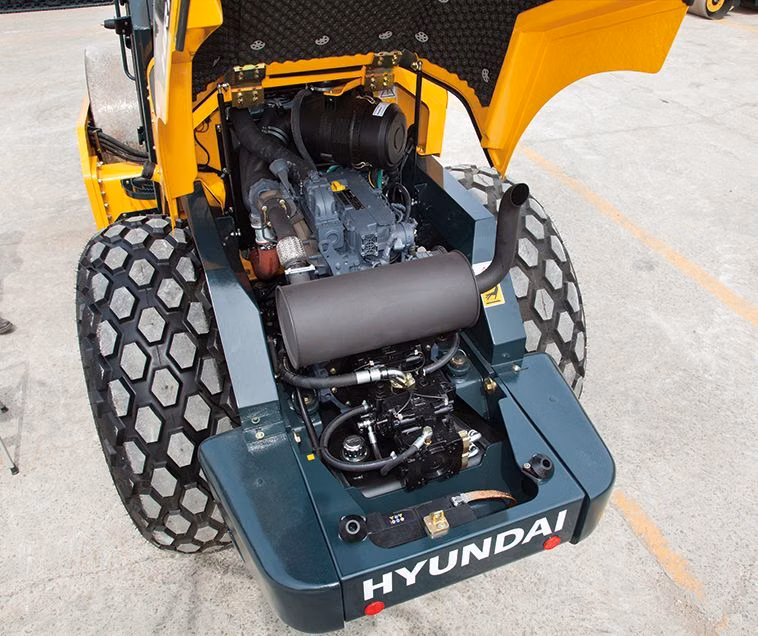 2024 Hyundai HR70C (Tier 4) - Image 10