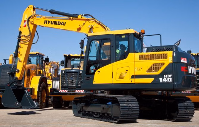 2023 Hyundai HX140L - Image 2