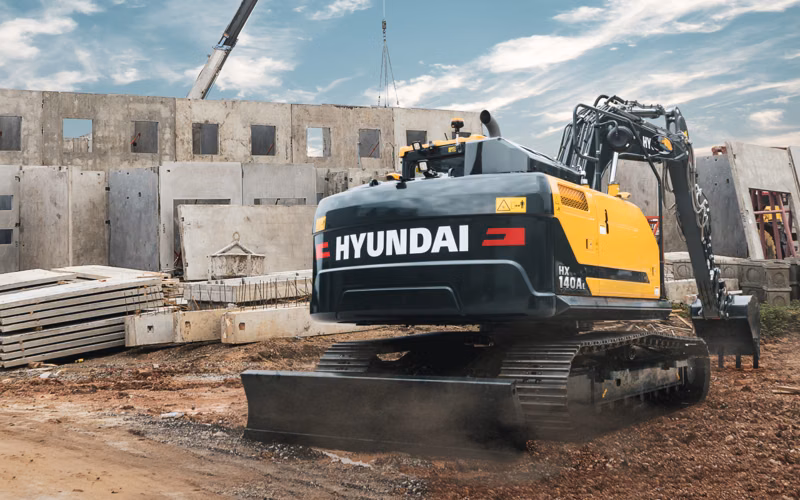 2023 Hyundai HX140A L - Image 5