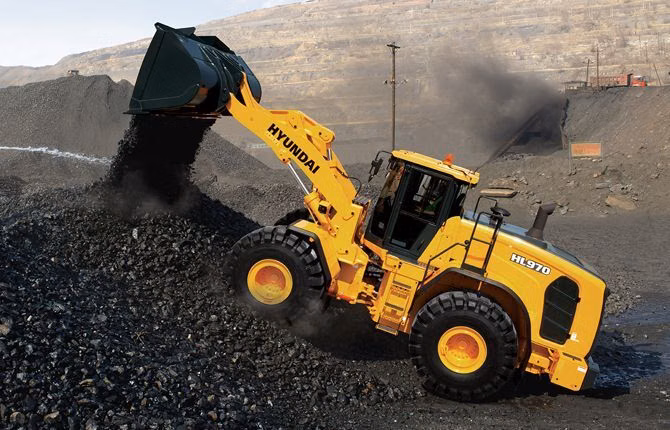 2025 Hyundai HL970XT - Image 2