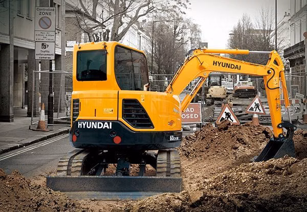2025 Hyundai R60CR-9A - Image 3